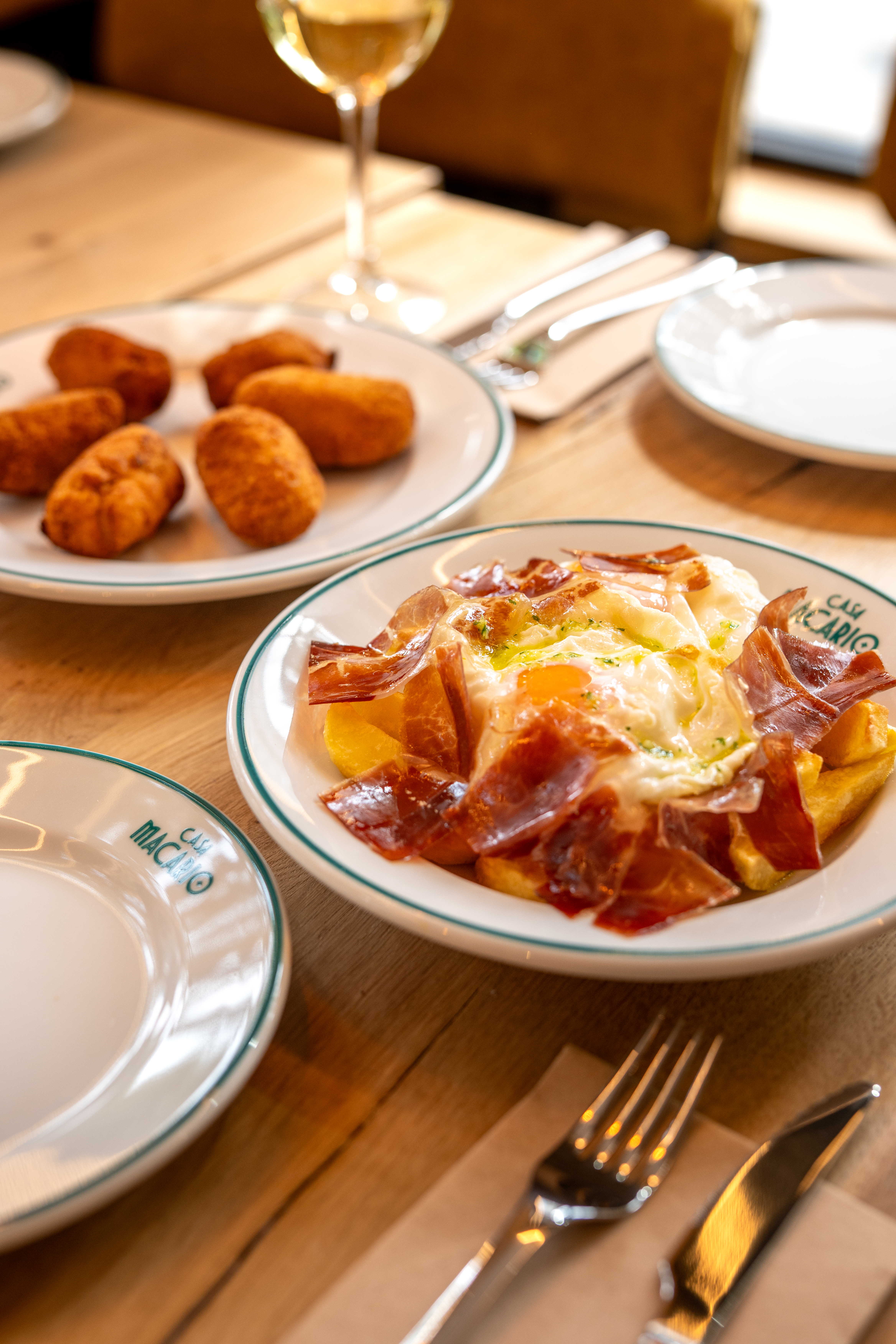 Huevos estrellados Casa Macario Tapas Aluche